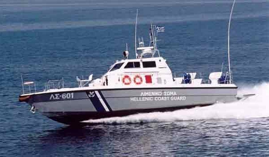 Με σκάφη του λιμενικού απεγκλωβίστηκαν 56 άτομα από ξενοδοχείο στην Αλόννησο