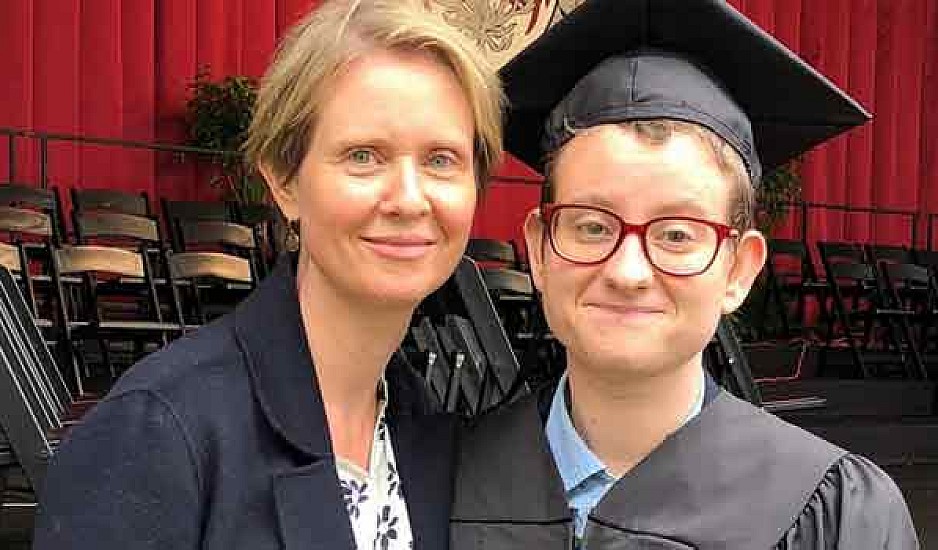 H Σίνθια Νίξον αποκάλυψε ότι ο γιος της είναι transgender