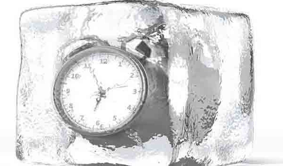 Πώς να καθαρίσετε τον πάγο από την κατάψυξη σε χρόνο μηδέν
