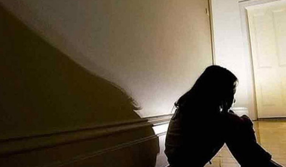 Φρίκη στην Κρήτη: Μητέρα και πατριός κακοποιούσαν δύο ανήλικα παιδιά