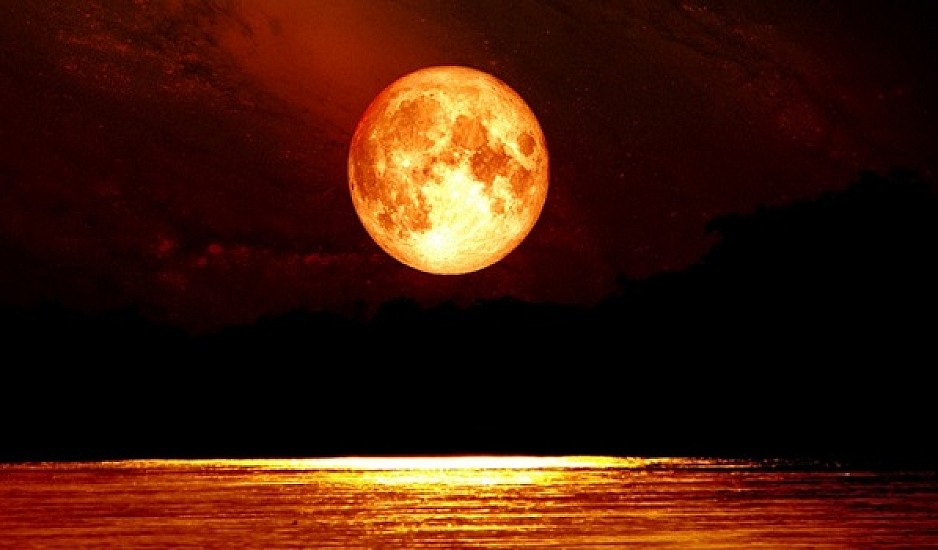 Σπάνιο φαινόμενο την Τετάρτη: Υπερπανσέληνος και η ολική έκλειψη Σελήνης
