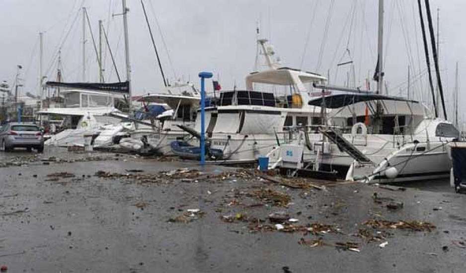 Βυθίσεις και καταστροφές σκαφών στην Πελοπόννησο. Ζημιές στην Αρτέμιδα