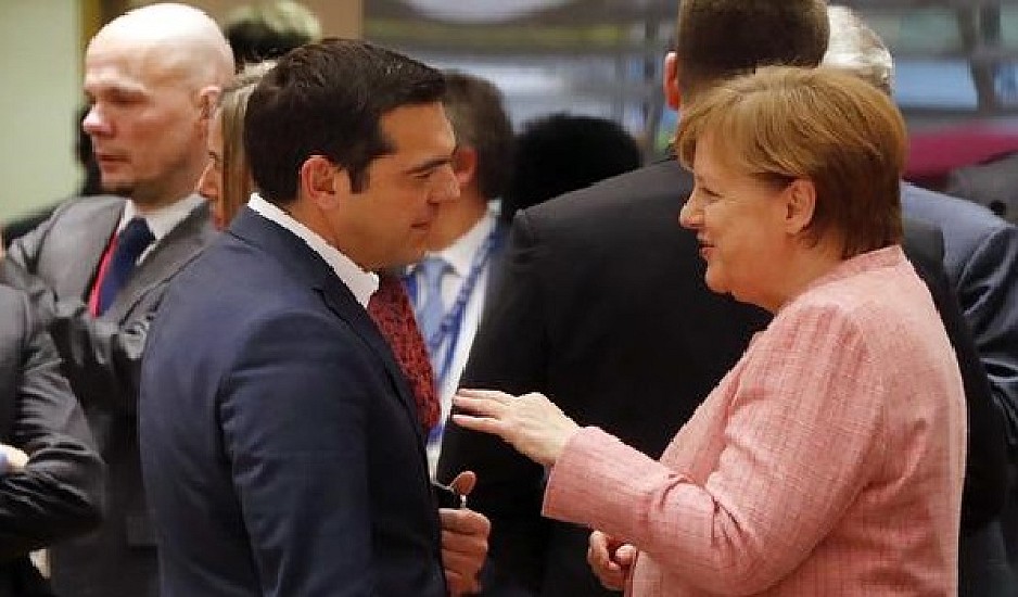 Bloomberg: Η Γερμανία ανοίγει την πόρτα στην Ελλάδα για την αναβολή των περικοπών των συντάξεων