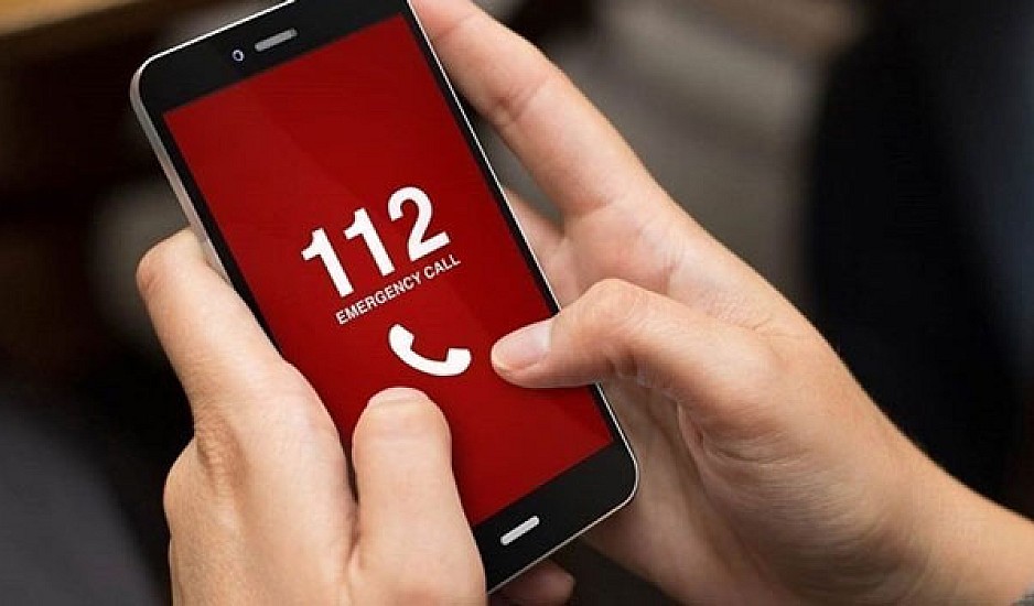 Κορονοϊός: Γιατί δεν έλαβαν όλοι την ειδοποίηση από το 112. Τι πρέπει να κάνουν όσοι δεν έχουν έξυπνα κινητά
