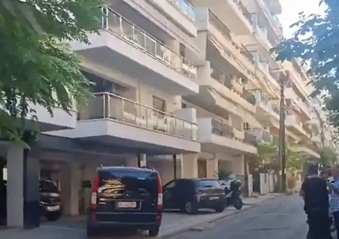 Ο 38χρονος αστυνομικός πήγε τα παιδιά στο σχολείο, γύρισε και σκότωσε την εν διαστάσει σύζυγό του