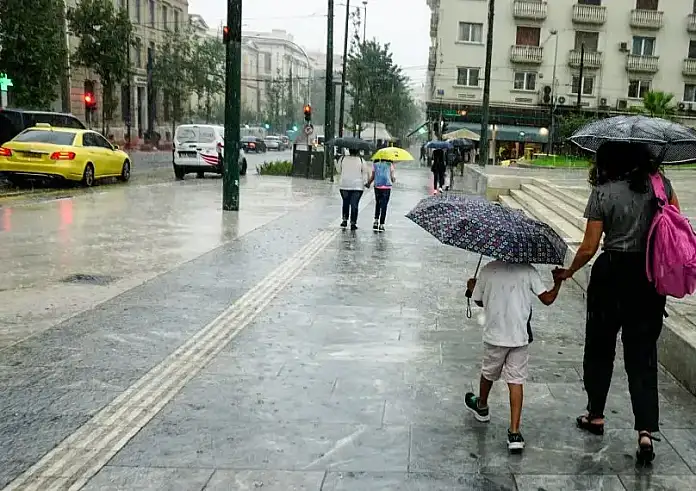 Καιρός: Με βροχές και καταιγίδες μπαίνει ο Σεπτέμβριος - Οι περιοχές που θα χτυπήσει η κακοκαιρία