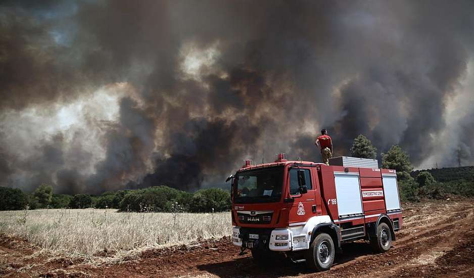 Μάνδρα: Μήνυμα 112 για εκκένωση σε Κανδήλι και Λεωφόρο Καταδρομών