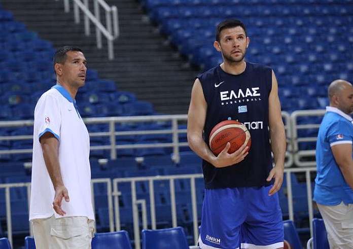 Αναχώρησε για Άμπου Ντάμπι χωρίς τον Κώστα Παπανικολάου η Εθνική Ελλάδας