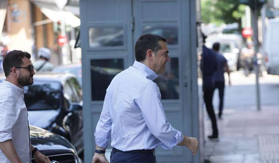 Αλέξης Τσίπρας: Θα είμαι παρών πριν και μετά τις διαδικασίες διαδοχής στον ΣΥΡΙΖΑ. Το παρασκήνιο της παραίτησης