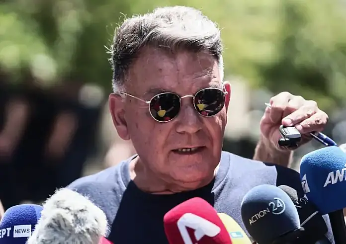 Κα Αχτσιόγλου, δυστυχώς είναι πολύ αργά για κλάματα. Κασσελάκη, δεν σημαίνει τίποτα ότι σε ψήφισαν 65.000 όμοιοί σου