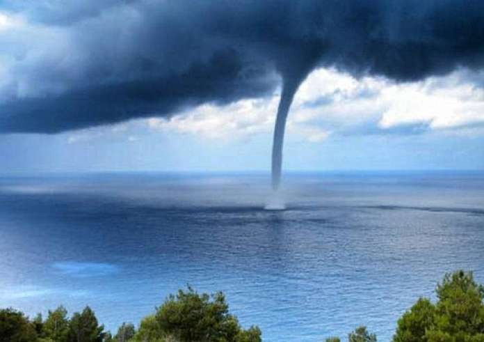 Χαλκιδική: Τραυματισμός τεσσάρων ατόμων από ανεμοστρόβιλο – Ένας 19χρονος ανάμεσα τους