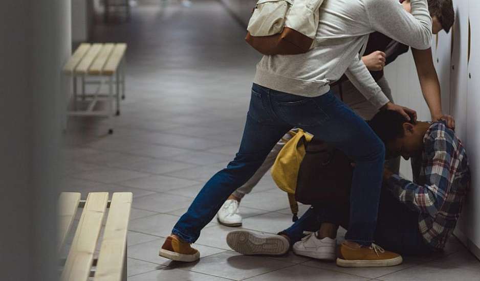 Τρομακτική έξαρση βίας μεταξύ ανηλίκων - Σοκάρουν οι σκηνές με ξυλοδαρμούς παιδιών