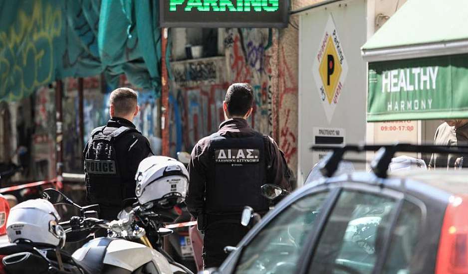 Πειραιάς: Ζήτησε και πήρε προθεσμία ο 68χρονος δολοφόνος για την απολογία του – Χωρίς δικηγόρο στα δικαστήρια