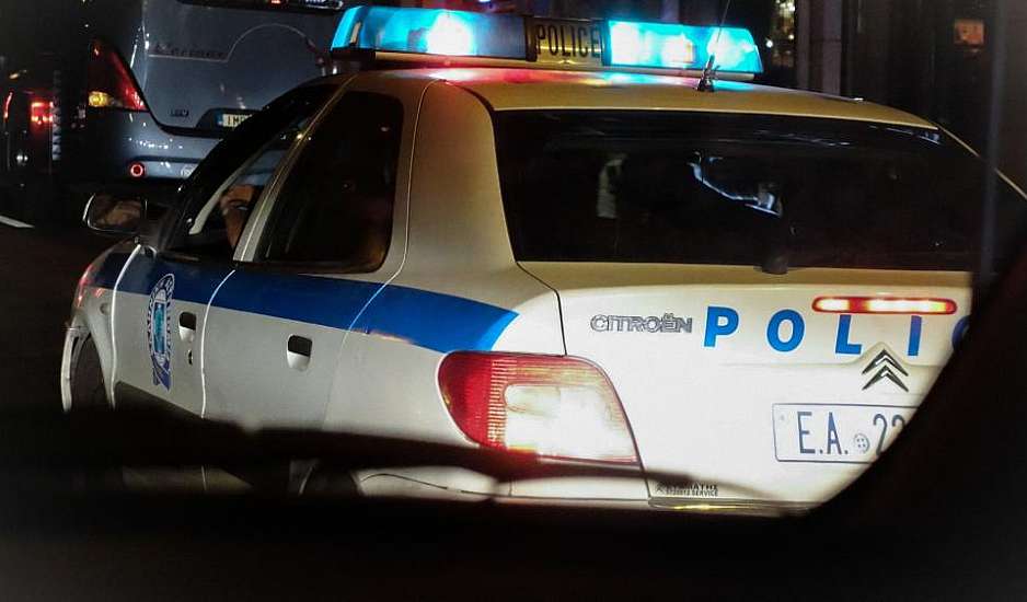 Ανήλικοι άρπαζαν βίαια αλυσίδες λαιμού από περαστικούς σε ΗΣΑΠ και τραμ – Συνελήφθη 16χρονος