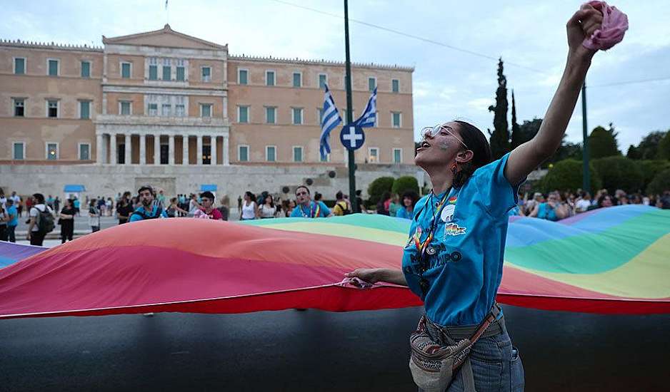 Μία φορά κι έναν καιρό, δε φοβόμουν.:  Μεγάλη συμμετοχή στην παρέλαση του Athens Pride