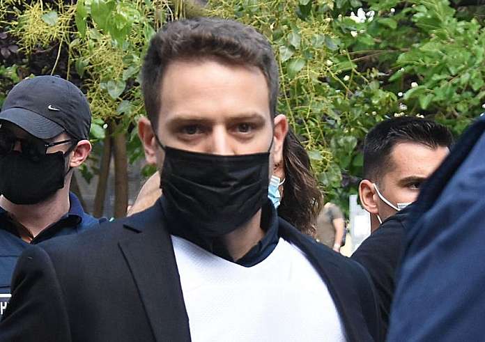 Γλυκά Νερά: Ένοχος ομόφωνα ο Μπάμπης Αναγνωστόπουλος