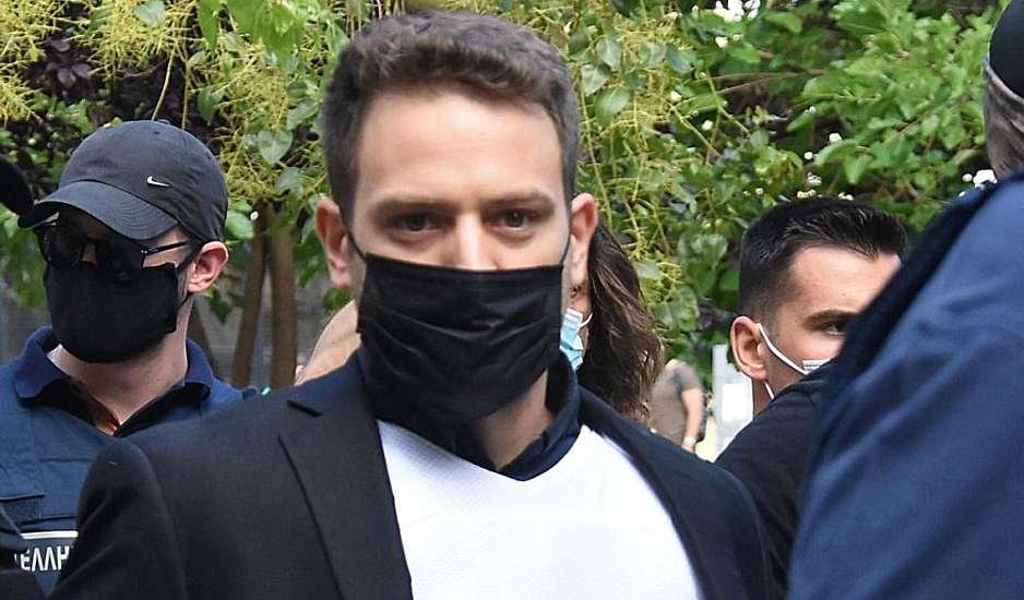 Γλυκά Νερά: Ένοχος ομόφωνα ο Μπάμπης Αναγνωστόπουλος