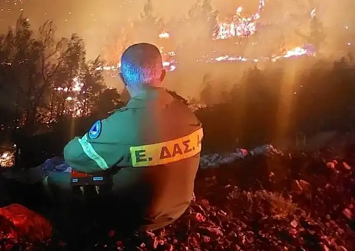 Πάρνηθα: «Κάναμε ό,τι μπορούσαμε, δεν ήταν αρκετό» - Συγκλονιστική ανάρτηση πυροσβέστη