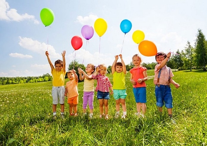 Όμορφα μπαλόνια και Παιδικά Πάρτι: Ένας Κόσμος Γεμάτος Χρώματα και Χαμόγελα