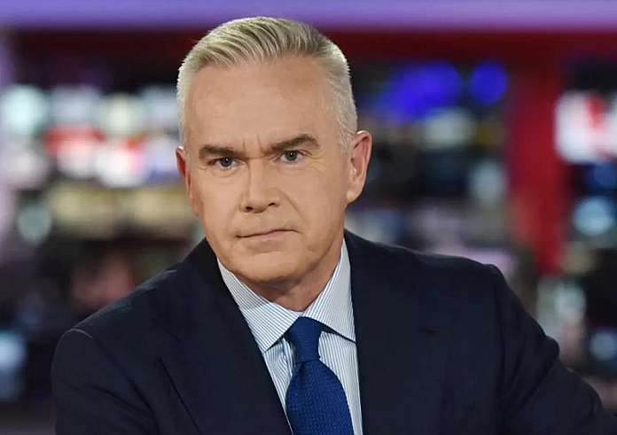 BBC: Ο Huw Edwards ο παρουσιαστής που κατηγορείται για σεξουαλικό σκάνδαλο