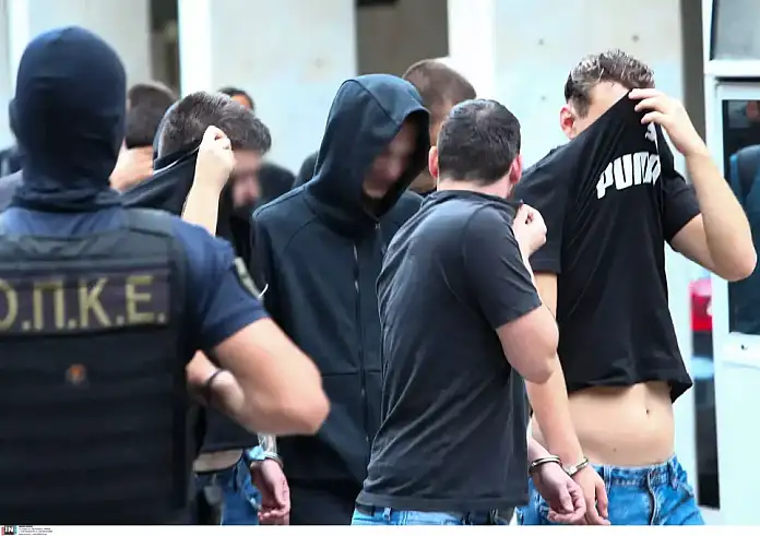 Δολοφονία Μιχάλη Κατσούρη: Άλλες 5 καρατομήσεις στην αστυνομία