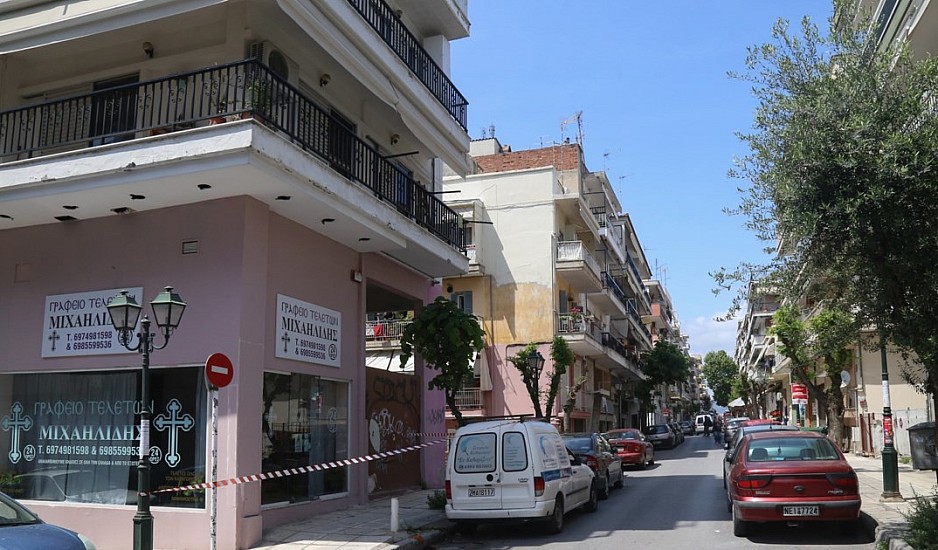 Θεσσαλονίκη: Έδειραν μέχρι θανάτου 52χρονο γιατί τάϊζε αδέσποτα - Στον εισαγγελέα τα δύο αδέλφια