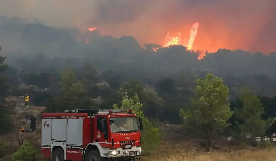 Κολυδάς για φωτιά στην Πάρνηθα: 7 με 8 μποφόρ oι ριπές του ανέμου - Πότε εξασθενούν