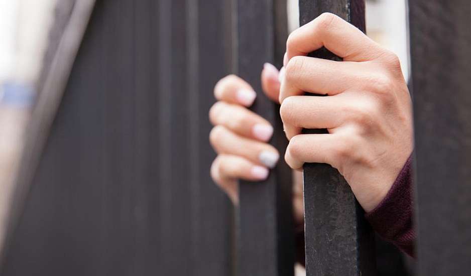 Δικαίωση για την Αυστραλή “Μήδεια”: Αποφυλακίζεται 20 χρόνια μετά την καταδίκη της για τη δολοφονία των 4 παιδιών της