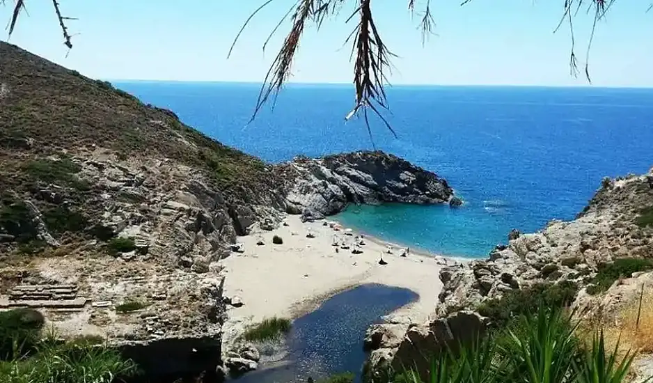 Ικαρία: Νέες μαρτυρίες για τον θάνατο του γιου του Οδυσσέα Σταμούλη – Η μητέρα του το έβλεπε από ψηλά στη θάλασσα