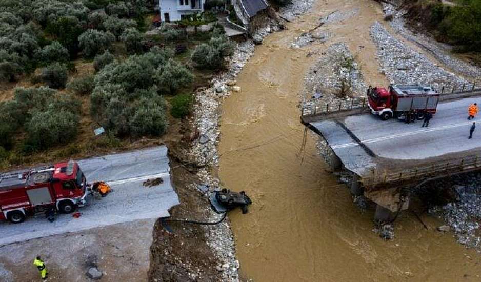 Πήλιο: Πτυσσόμενη γέφυρα από το στρατό για τα αποκομμένα χωριά χωρίς νερό και ρεύμα