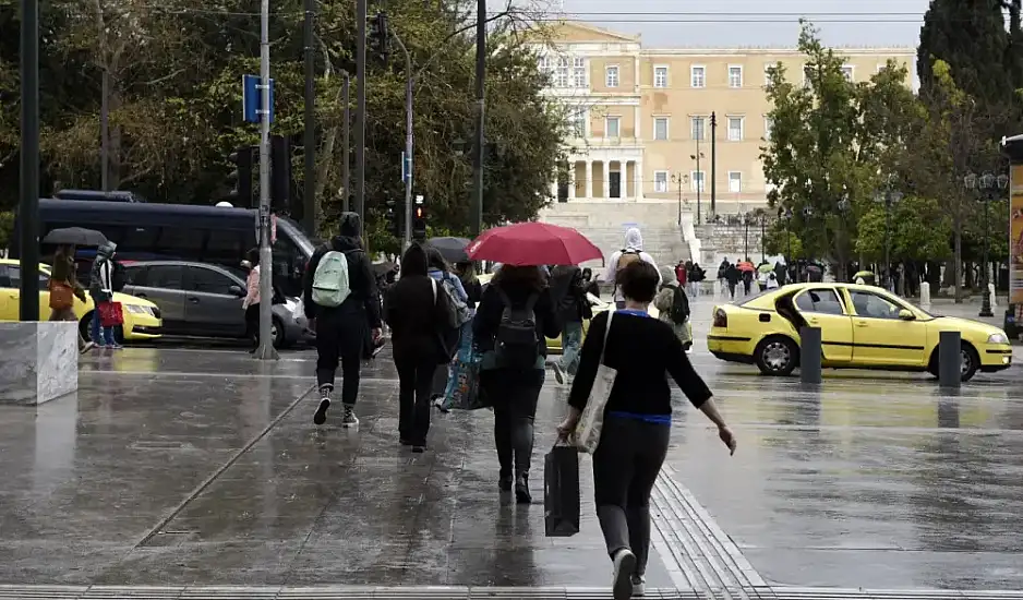 Κακοκαιρία Elias: Μήνυμα του 112 σε Αττική, Πελοπόννησο, Κεφαλονιά, Ζάκυνθο και Ιθάκη