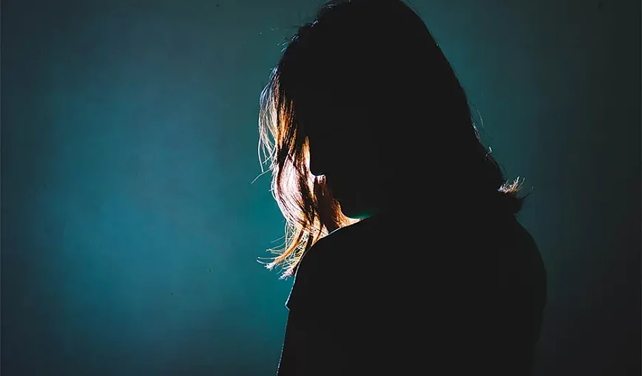 Ρέθυμνο: Πώς αποκαλύφθηκε η υπόθεση βιασμού της 15χρονης – Έρευνα για τον θάνατο του πατέρα της