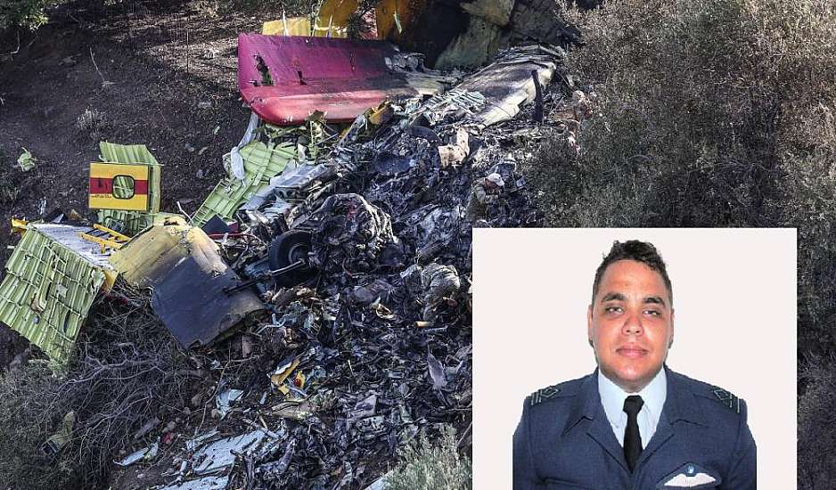 Στα μαύρα τα Χανιά – Από τον Αποκόρωνα ο κυβερνήτης του Canadair που συνετρίβη στην Κάρυστο