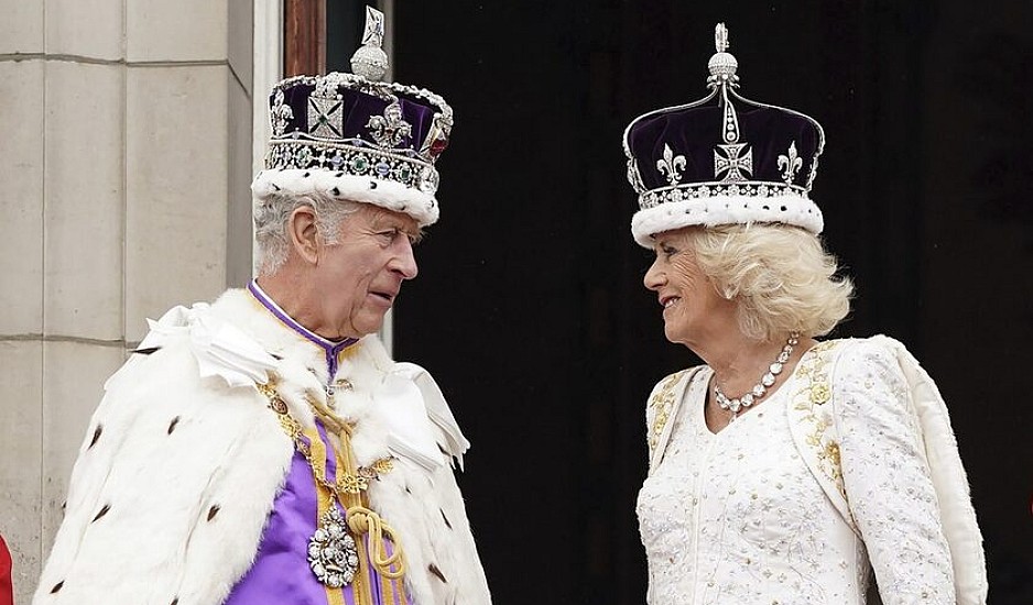 Μεγάλη Βρετανία: Σε σοκ από την είδηση για την υγεία του βασιλιά Καρόλου – Η επόμενη ημέρα στη βασιλική οικογένεια