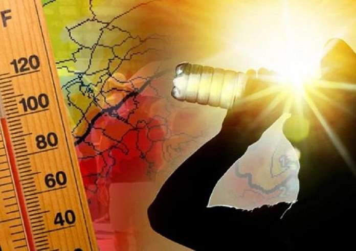 Καύσωνας: Αυτό το ρόφημα βοηθάει περισσότερο στην ενυδάτωση του οργανισμού