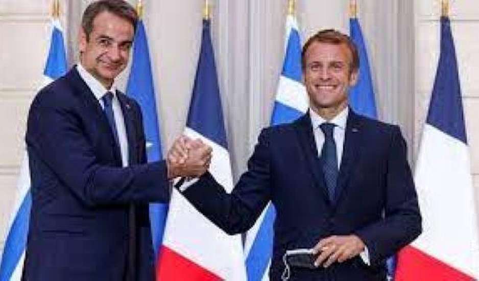 Κυριάκος Μητσοτάκης- Εμανουέλ Μακρόν: Στο επίκεντρο της συνάντησής τους στη Σύνοδο Κορυφής το μεταναστευτικό