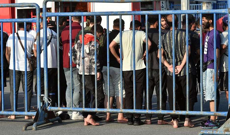 Λέσβος: Μέσα στο κέντρο φιλοξενίας το στρατηγείο του κυκλώματος που διακινούσε παράτυπους μετανάστες