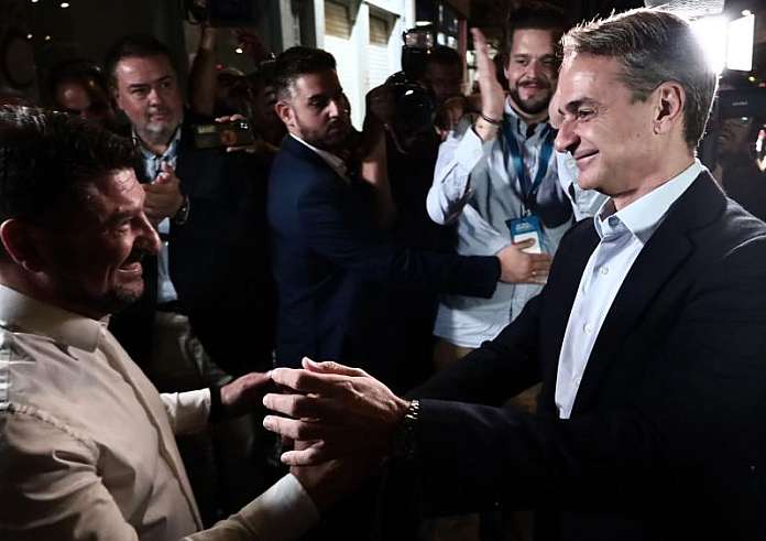 Γαλάζια κυριαρχία με 7 περιφέρειες από τον Α’ γύρο – κάτω από τις εθνικές ο ΣΥΡΙΖΑ, μικρά κέρδη για ΠΑΣΟΚ, ΚΚΕ