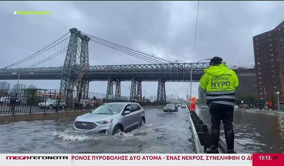 Νέα Υόρκη: Προβλήματα στους δρόμους από τις καταστροφικές πλημμύρες
