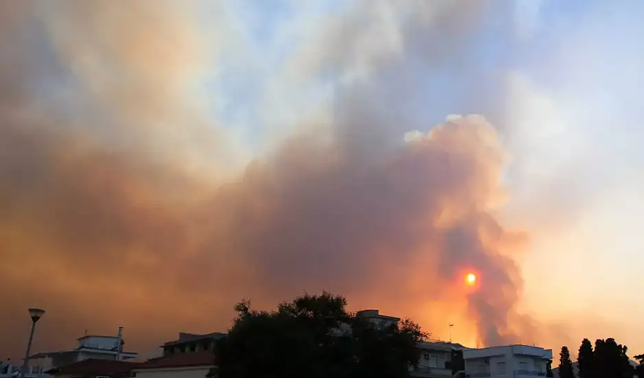 Πολεμική Αεροπορία: Τι συνέβη στην αποθήκη πυρομαχικών – Πυροτεχνουργοί βρίσκονται στο σημείο