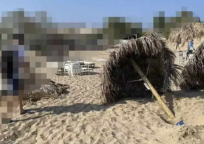 Πάρος -Κίνημα της πετσέτας: Στο αυτόφωρο επτά επιχειρηματίες για αυθαιρεσίες σε παραλίες