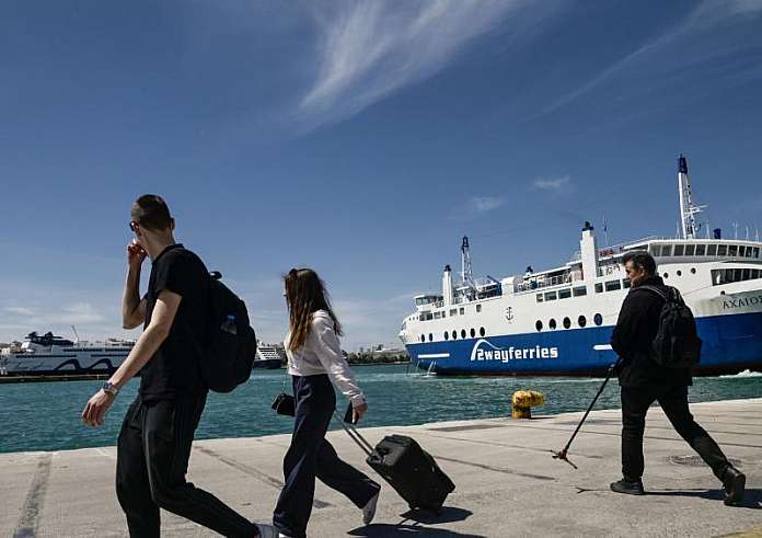 Ακρίβεια: Τρεις απανωτές αυξήσεις στα ακτοπλοϊκά μέσα σε ένα χρόνο