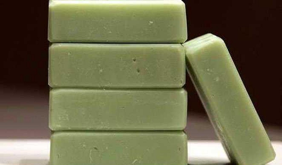 Πράσινο σαπούνι: Μάθε για τις χρήσεις του στο σπίτι και την παρασκευή του