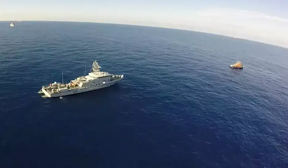 Ναυάγιο στην Πύλο: Βίντεο από την επιχείρηση διάσωσης των μεταναστών – Εικόνες από το ΓΕΕΘΑ