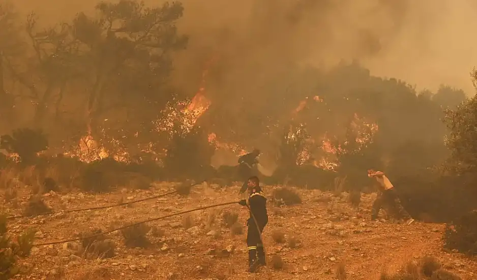 Καλό κουράγιο παλικάρια μου. Γειά σου αγόρι μου. Σας αγαπάω πολύ όλους