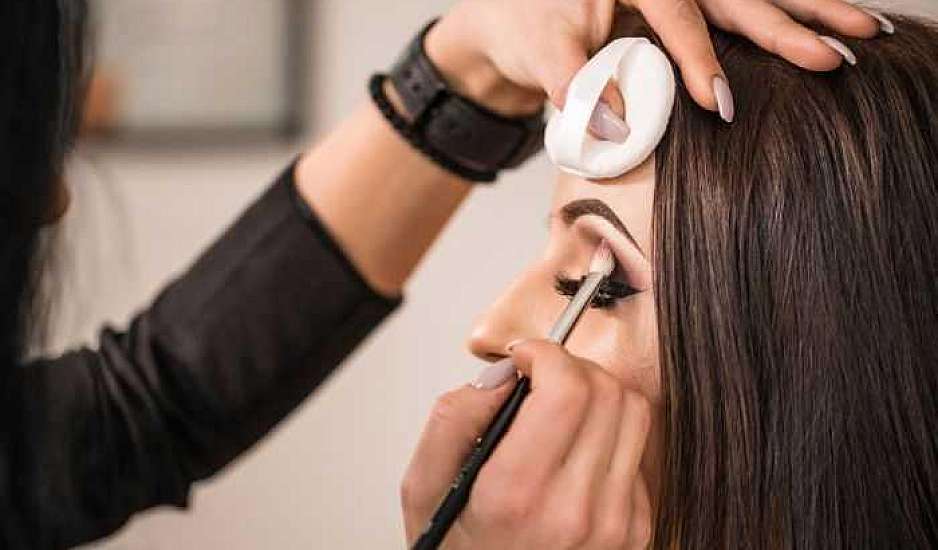 Η υγρή σκιά είναι καλύτερη από την σκιά σε σκόνη;
