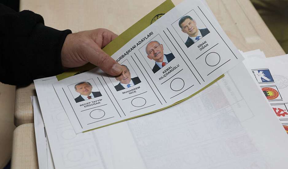 Τουρκία: Με το βλέμμα στο δεύτερο γύρο των εκλογών - Απόλυτος ρυθμιστής ο Ογάν