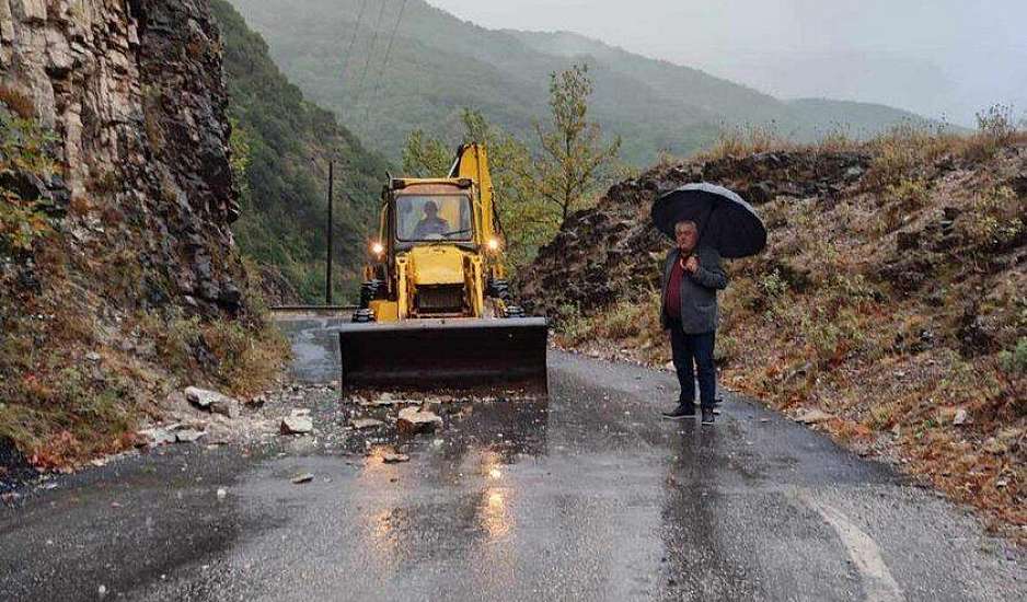 Κακοκαιρία Daniel – Τρίκαλα: Μήνυμα του 112 για εκκένωση δύο οικισμών λόγω κατολισθήσεων