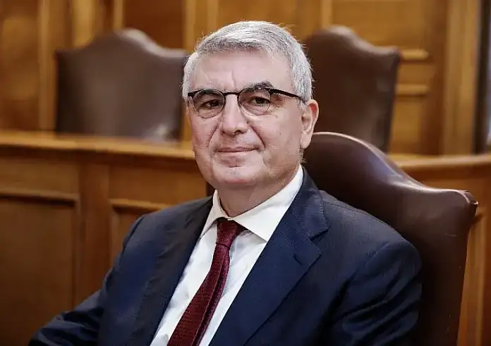 Ο μοναδικός υπουργός που έδωσε πολιτικό όρκο