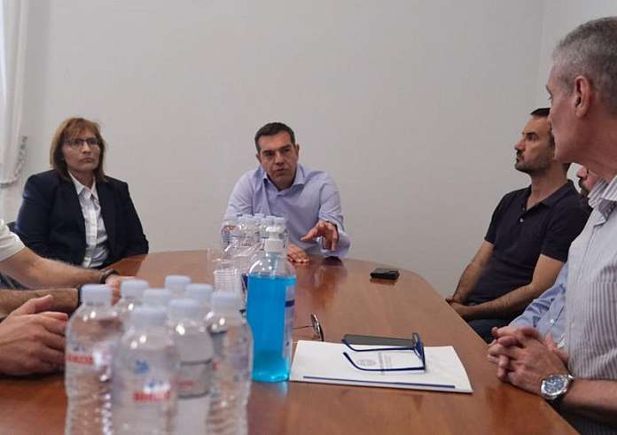 Έντονοι διάλογοι Τσίπρα με Τουρνά για το ναυάγιο στην Πύλο:  Πλοίο υπέρφορτο είναι καταδικασμένο να βουλιάξει;